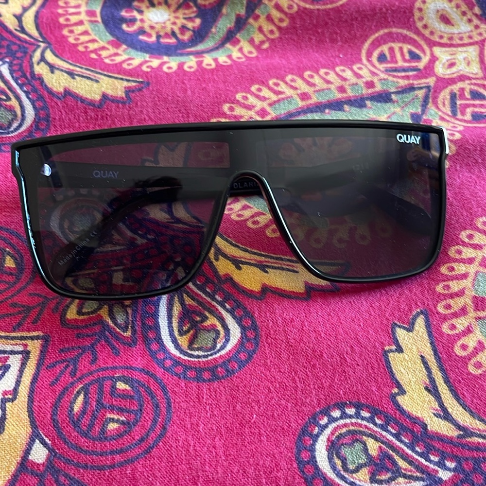 Quay Nightfall glasses